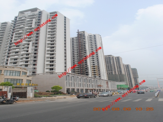 ������ɫ����